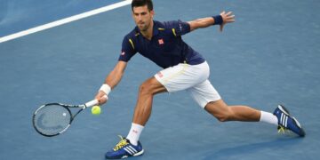 Alcaraz breezes into Paris quarters, Djokovic also through