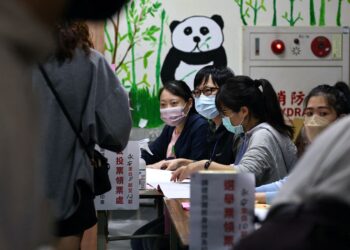 Taiwan votes in local elections amid tensions with China
