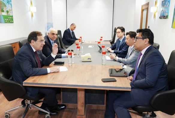 Egypt backs all investment from Malaysian oil firms 2 - Egyptian Gazette Egypt backs all investment from Malaysian oil firms 1 - Egyptian Gazette