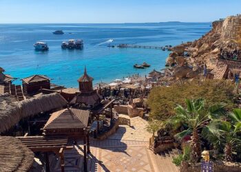 Official delegations continue flocking to Sharm for COP27