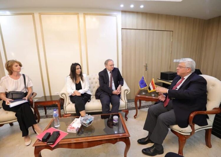 Ashour, EU amb. discuss boosting education, scientific research cooperation 2 - Egyptian Gazette Ashour, EU amb. discuss boosting education, scientific research cooperation 1 - Egyptian Gazette