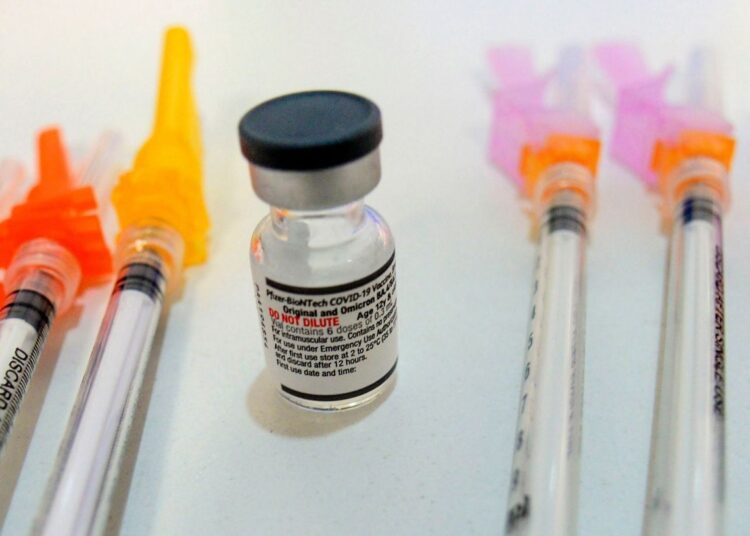 Pfizer study says updated COVID boosters rev up protection 1 - Egyptian Gazette Pfizer´s updated COVID-19 booster significantly revved up adults´ virus-fighting antibodies, the company said Friday, releasing early findings from a rigorous study of the new shots.