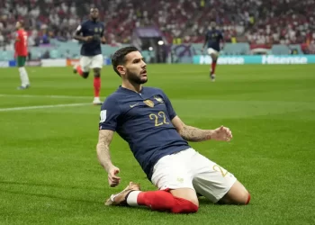 France advance to WCup final, beat Morocco 2-0