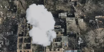 France’s defense minister goes to Ukraine to boost support