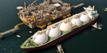 Egyptian exports of liquefied natural gas increase 420.2% in first 9 months of 2022