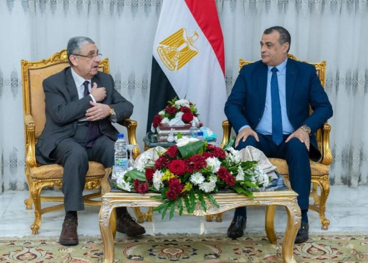 Ministers of military production, electricity visit "Factory 200" 1 - Egyptian Gazette