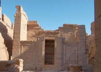 Dush Temple:  Wonderful  remainder of  Roman greatness