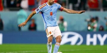 Spanish great Busquets announces int’l retirement
