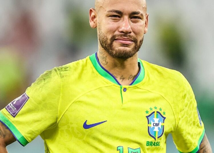 Neymar crying after Brazil got eliminated from the 2022 World Cup.