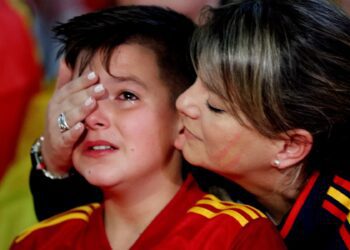 New Spain coach defends appointment