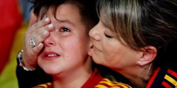 New Spain coach defends appointment