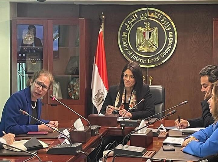 Int'l co-operation minister, WB delegation confer on social housing project 1 - Egyptian Gazette
