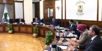PM in talks over developing areas surrounding archaeological places 1 - Egyptian Gazette PM in talks over developing areas surrounding archaeological places