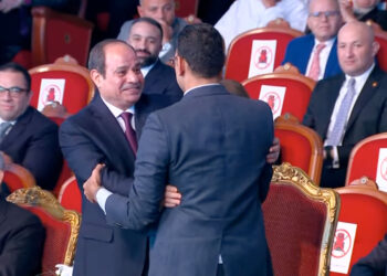 In humanitarian gesture.. Sisi hugs differently-abled person