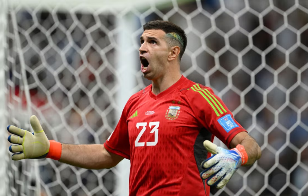 Emiliano Martinez Is Argentina S Shootout Star Egyptian Gazette