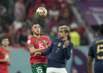 Griezmann gives his all for France