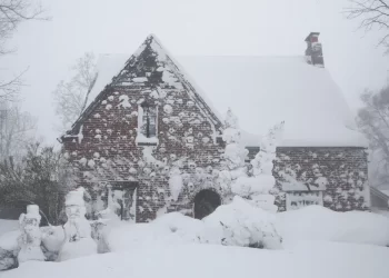 18 die as monster storm brings rain, snow, cold across US