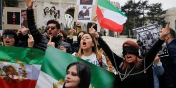 Iran carries out second public execution over anti-government protests