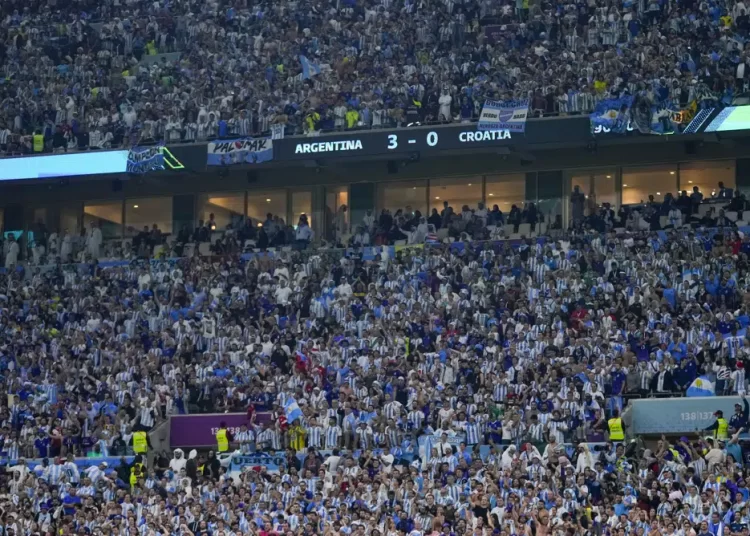 Argentina airline adds 2 more flights for World Cup final 2 - Egyptian Gazette Argentina airline adds 2 more flights for World Cup final 1 - Egyptian Gazette