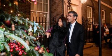 UK’s Sunak criticised for asking homeless man if he ‘works in business’