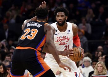 Embiid, Harden help 76ers blow by Knicks to win 8th straight