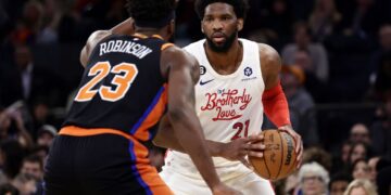 Embiid, Harden help 76ers blow by Knicks to win 8th straight