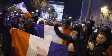 Paris celebrates win after high-stakes World Cup clash with Morocco 1 - Egyptian Gazette Paris celebrates win after high-stakes World Cup clash with Morocco