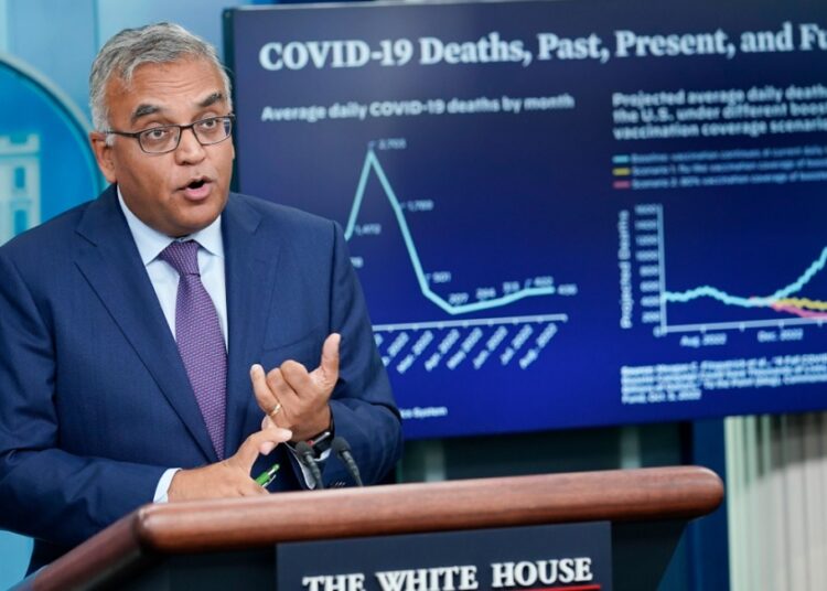 White House reveals winter COVID-19 plans, more free tests 1 - Egyptian Gazette White House COVID-19 Response Coordinator Ashish Jha speaks during the daily briefing at the White House in Washington.