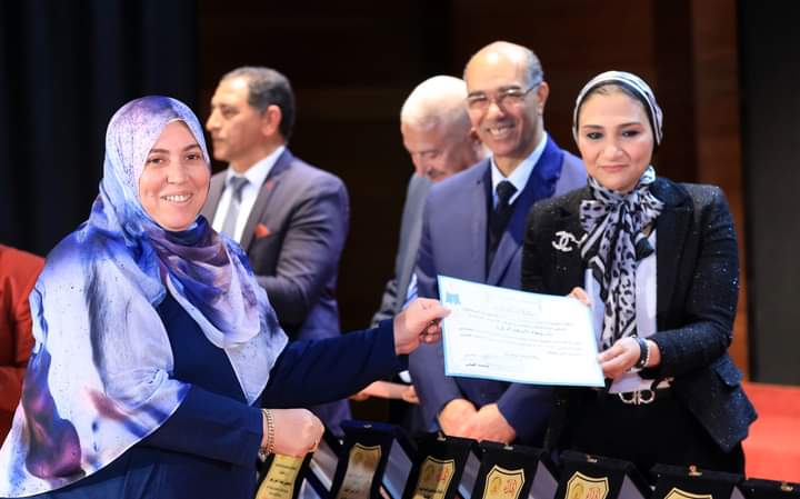 The Gazette honours distinguished teachers, pupils 83 - Egyptian Gazette