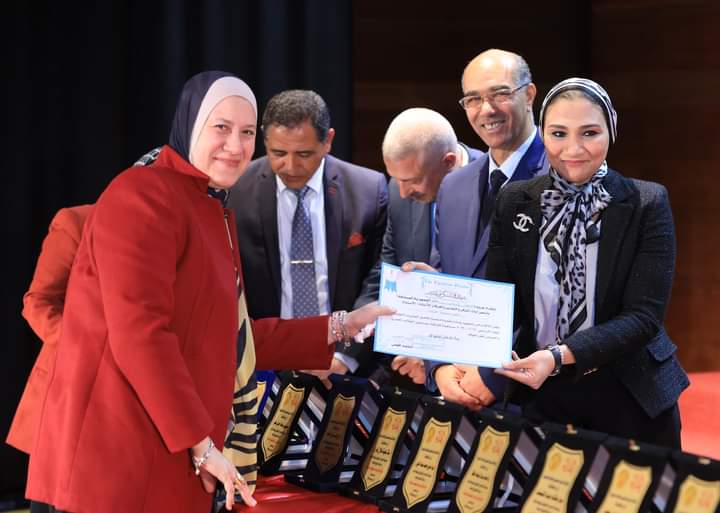 The Gazette honours distinguished teachers, pupils 103 - Egyptian Gazette