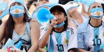 Argentina must avoid Australia upset to keep dream alive