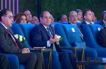 President Sisi honours excelling cadres in Dakahlia Governorate