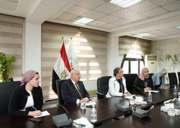 Egypt, Tajikistan confer on boost co-operation in environmental work