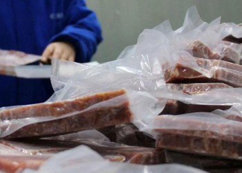 China to stop testing chilled, frozen foods for COVID from Jan. 8