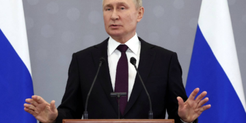 Putin is open to talks on Ukraine, Kremlin says