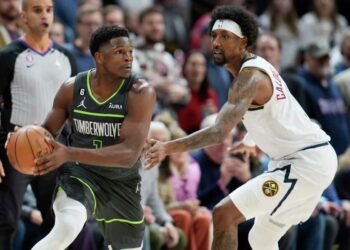 Murray, Jokic help Nuggets rally past Timberwolves 122-118