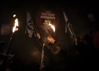 Netanyahu moving ahead on legal overhaul despite outcry