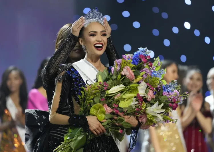 Miss USA R’Bonney Gabriel wins Miss Universe Competition 2 - Egyptian Gazette Miss USA R’Bonney Gabriel wins Miss Universe Competition 1 - Egyptian Gazette