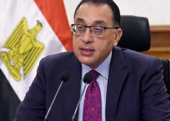 Govt denies reducing pubic servants’ salaries over economic crisis