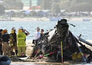 Two helicopters collide in Australia, killing 4