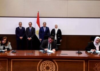 PM witnesses inking of co-operation protocol of three ministries to support handicapped