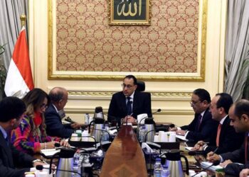 PM: State keen on attaining optimum management of public business companies