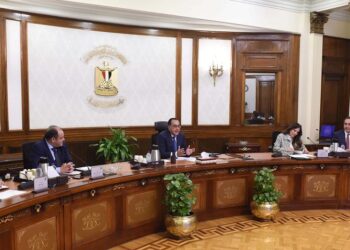 PM: State seeks to increase exports to 100 billion dollars