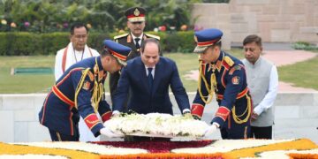 Sisi visits tomb of Indian leader Gandhi 1 - Egyptian Gazette Sisi visits tomb of Indian leader Gandhi