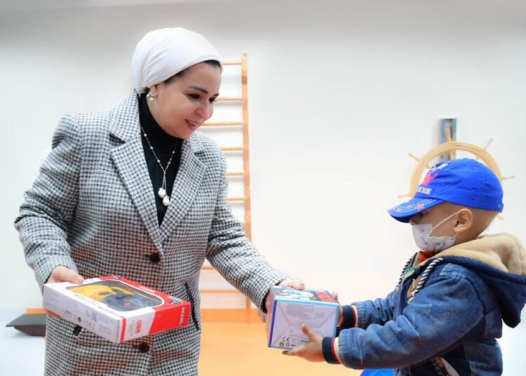 The First Lady Visits Shefaa al-Orman Hospital 1 - Egyptian Gazette