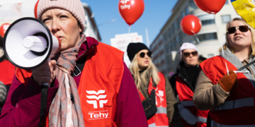 Several Finnish unions plan strikes in February over wage disputes