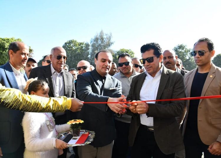 Youth and Sports Minister Ashraf Sobhy reopened two youth clubs, which have been developed under the presidential 'Decent Life' initiative.