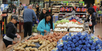 Global food prices in 2022 hit record high amid drought, war