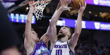 De’Aaron Fox scores 37 points, lifts Kings beat Jazz 117-115