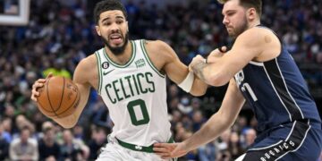 Celtics stun Mavs, Nuggets rout Clippers 1 - Egyptian Gazette Celtics stun Mavs, Nuggets rout Clippers